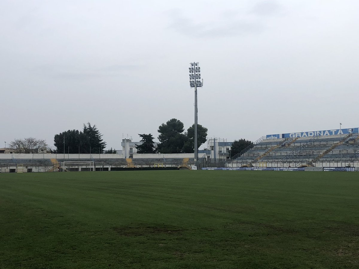 MateraCalcio1's tweet photo. 💥 Matchday
⚽ Matera Calcio vs Siracusa Calcio
🏆 Campionato Serie C
⏰ 14.30
🏟 Stadio XXI Settembre Franco Salerno
#ForzaMatera #AvantiBue ⚪️🔵 https://t.co/NwzFybxliR