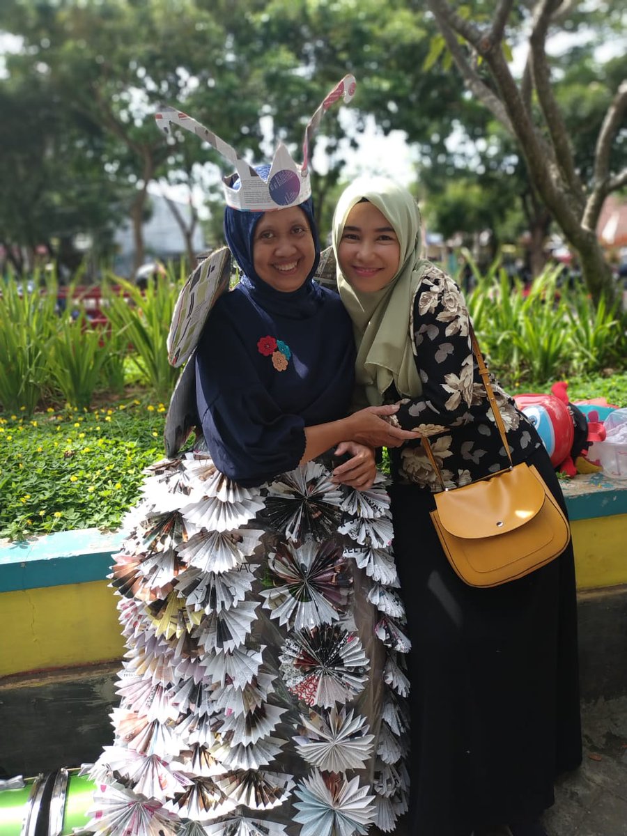 dencyLoiciana's tweet photo. Bareng bu endang ❤️ https://t.co/mk1JHF80rT
