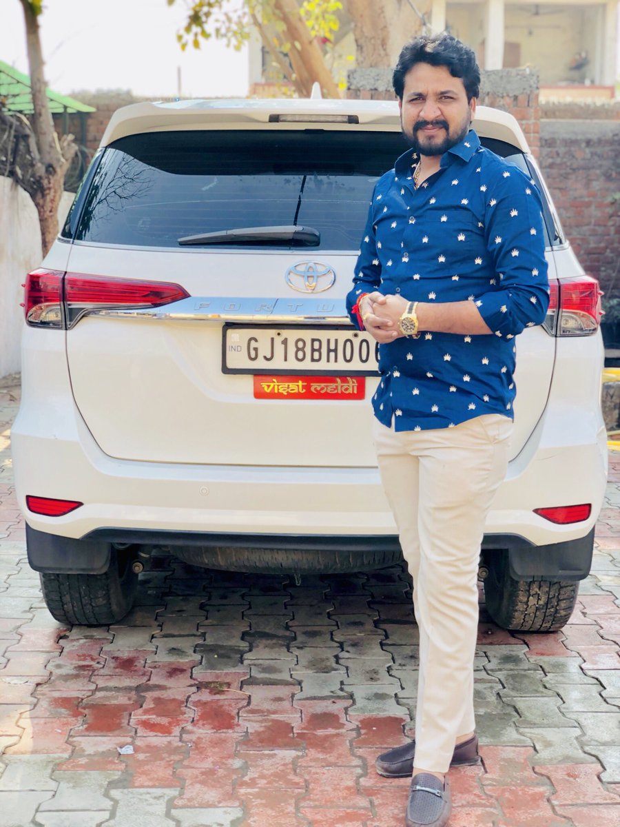 thedineshdesai's tweet image. अच्छे व्यवहार का कोई आर्थिक मूल्य भले ही ना हो,
पर करोड़ो दिलो को अपने दिल में बसाने की शक्ति रखता है.

#VisatMeldi #Adisnanuparu #DineshDesai #BJPGujarat #BJYM