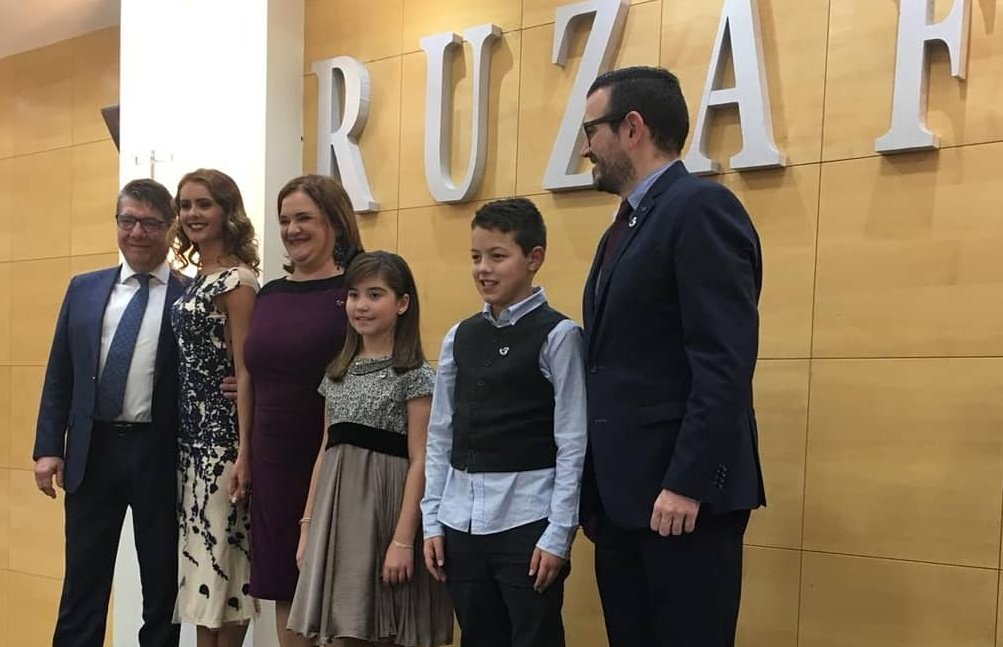 RealFalla's tweet image. Ayer Viernes 23 de Noviembre nuestros representantes acudieron a la Cena de nuestro sector, Ruzafa B, y disfrutaron de una estupenda noche junto al resto de comisiones.

#realfalla #lareal19 #germanorenrussafa
