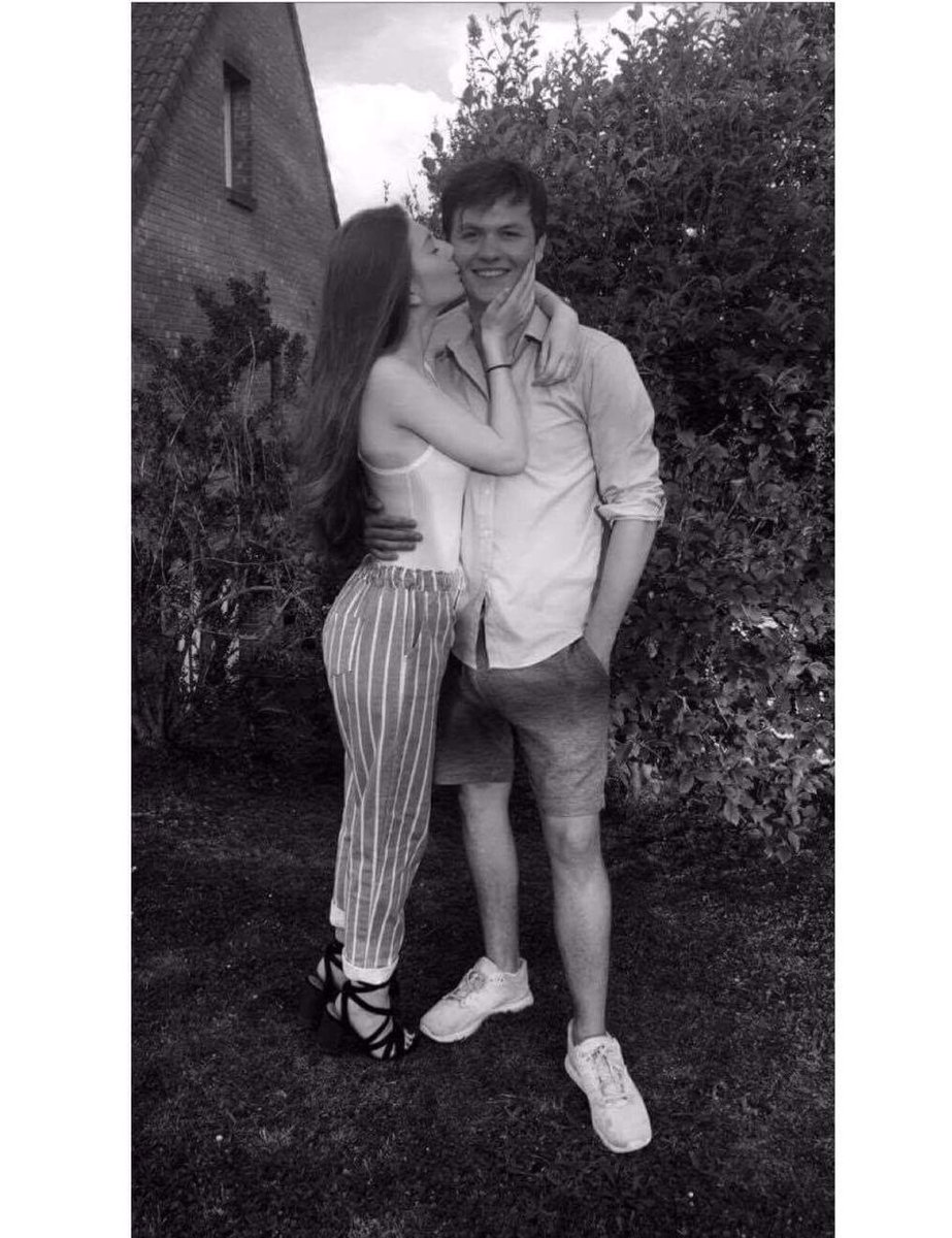 juxmcl's tweet photo. 4 ans d’amour, de bonheur, de complicité et de passion.. Et ce n’est que le début. Je t’aime pour la vie ! 💘💘 @ClemDvrs https://t.co/G7JAnu6mxn