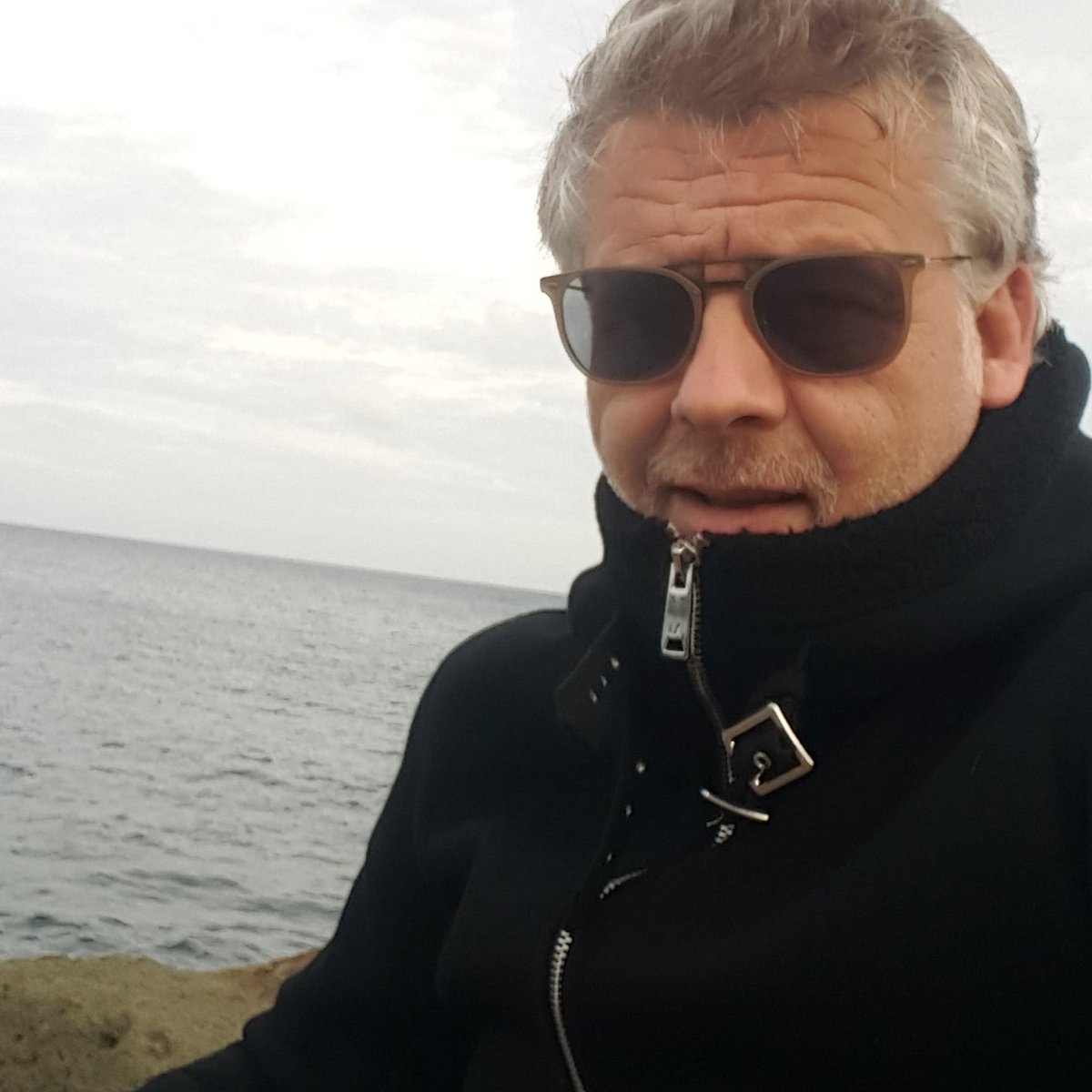 decarofabio's tweet photo. Il mare di inverno ❤️#ischia #forio #iloveischia https://t.co/PtbTQjudu1