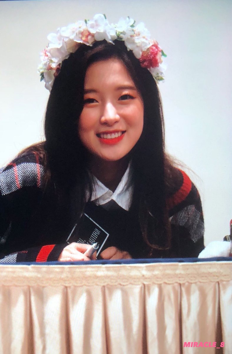 miracle__8's tweet photo. 181124 KBS 미디어센터 심석홀 팬사인회 프리뷰
#OHMYGIRL #오마이걸 #Arin #아린
(@WM_OHMYGIRL) https://t.co/4CzSHZKKLY