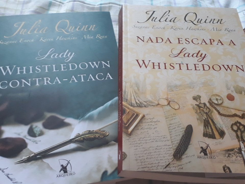 LiteramenteBlog's tweet photo. Comprei essas belezinhas mas confesso que não entendi ainda qual a ordem de leitura. #help @editoraarqueiro https://t.co/yjJTQdWagq