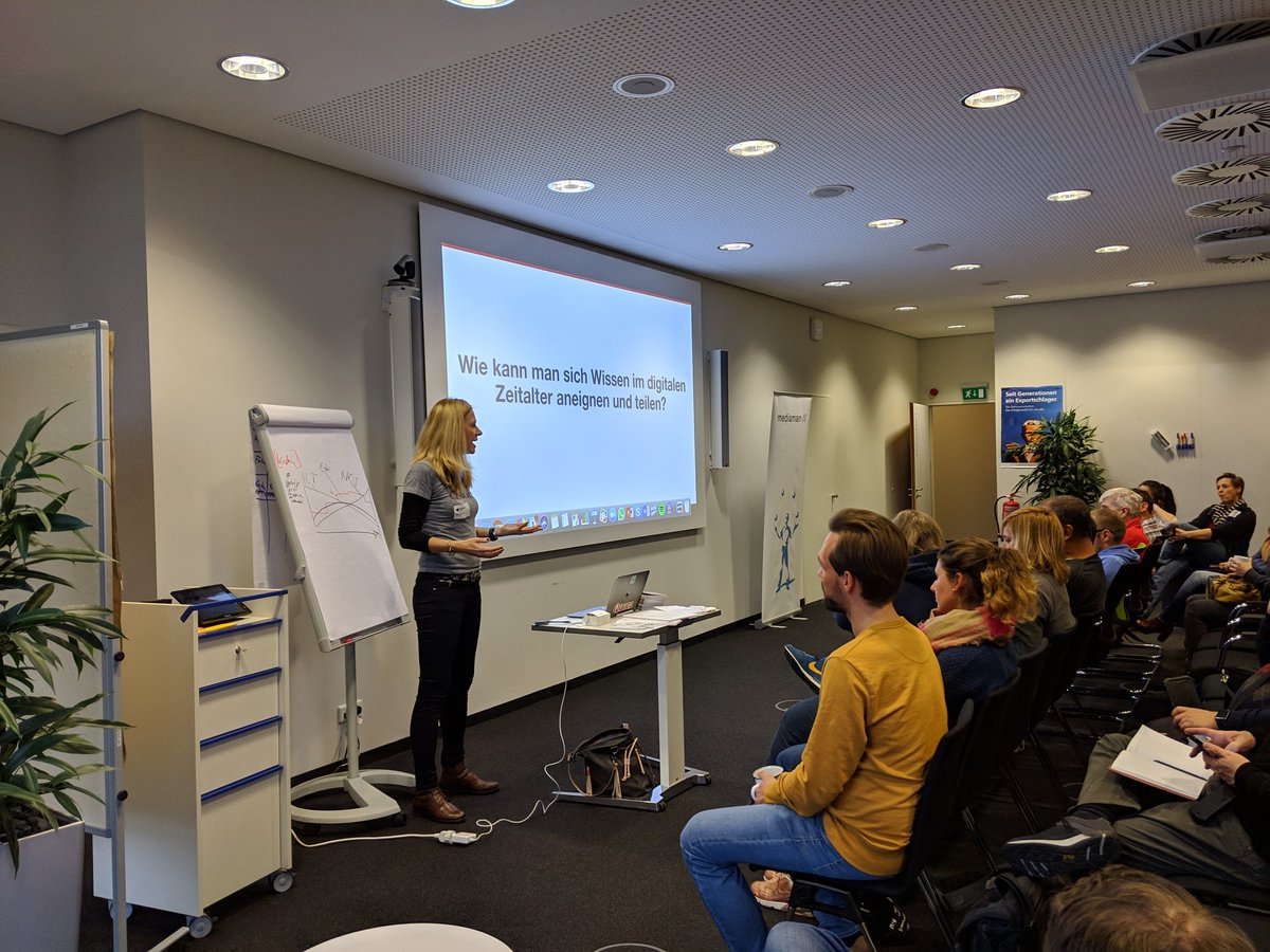 medimikka's tweet photo. Auf dem #bcrm18 -- @kerstinewelt über @Quora_DE https://t.co/cciOJAWFFa