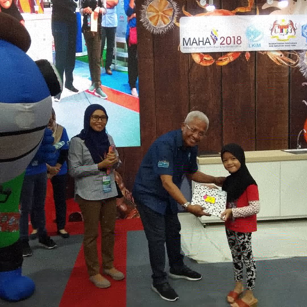 YANEM_Malaysia's tweet photo. Pertandingan mewarna
#Enna
#Qfish
#YANEM
#MySE2018
#MAHA2018
#NekmatMaha2018
#ourfoodourfuture
#nelayanherokami
#revolusionerindustriperikan https://t.co/PNaYciwsdP