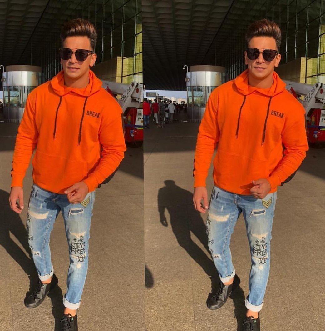 VXLMUSIC's tweet photo. Wsh u a very very happy bday #veerji #myinspiration #TheRealKing @princenarula88 #stayblesed #keepshing #bigB #seeyasoon #mymotivation #Roadies #Splitsvilla #Bigboss https://t.co/o66NhYI0w7