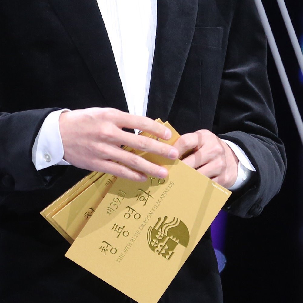d_o_handbot's tweet photo. #도경수_손_전력
https://t.co/keSltvdfqI
https://t.co/ZCe76dKOl1
https://t.co/E0I39wZMgm
https://t.co/4TuFlhI2jm https://t.co/6JDTNqmpYA
