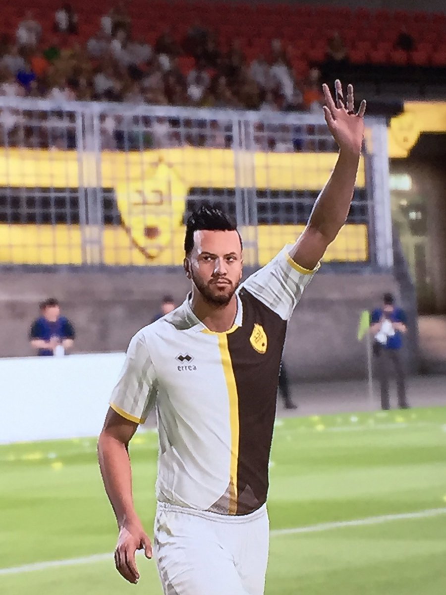 سأنتقل بنضام الاعارة قريبا لمدة موسم 
لنا لقاء يا #احد 

شكرا لكم 💛

اتمنى دعم الجمهور السعودي في احترافي الخارجي