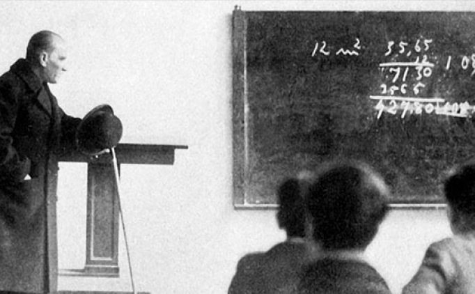Kobigirisimder's tweet photo. "Öğretmenler! 
Cumhuriyet sizden, fikri hür, vicdanı hür, irfanı hür nesiller ister." 
Gazi M.Kemal Atatürk

Tüm öğretmenlerimizin ve öğretmen adayı arkadaşlarımızın öğretmenler gününü kutlarız. 🌸
#ogretmenlergunu #omukobigirisim https://t.co/lXCpGHoyrr