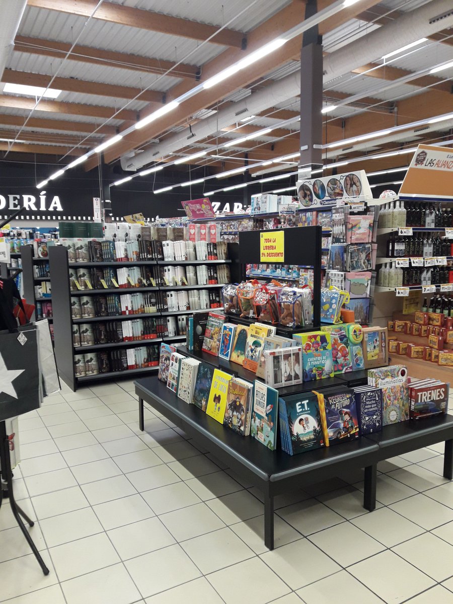 ¿No sabes que regalar por navidad?En tu hipermercado E-leclerc dispones de una gran variedad de libros y con un 5% de descuento.