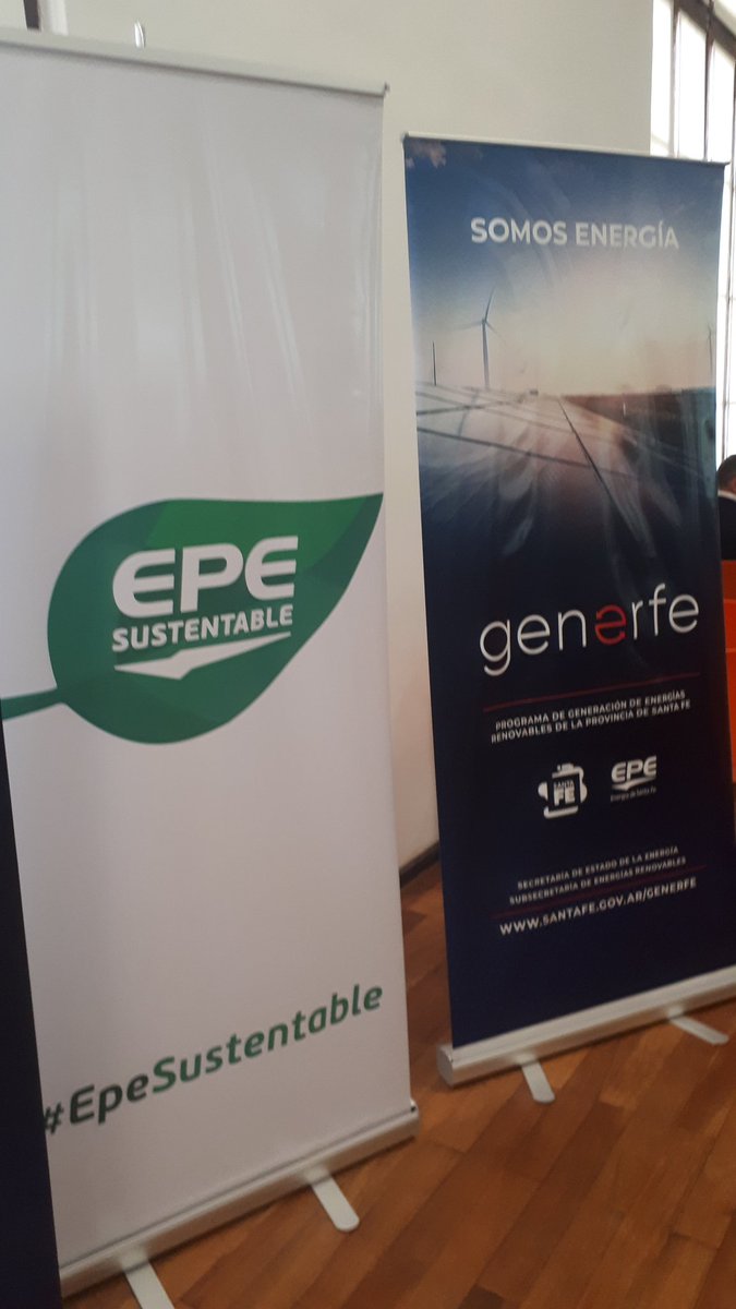 FESCOE_'s tweet image. ℹ Estuvimos presentes en el lanzamiento del Programa #Generfe  de @epeoficial y la @SecEEnergiaSF . Nos acompañaron también autoridades de la 〰️Cooperativa Eléctrica de Rufino〰️.
✔50MW de energía Solar / Eólica distribuidos entre dos corredores del norte y el sur.🌞🌞