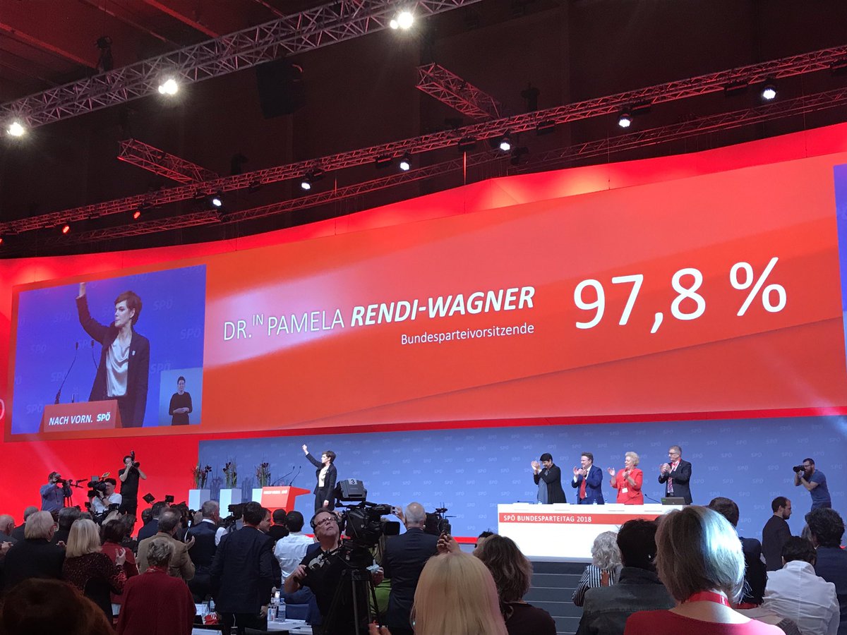 Darf ich vorstellen: die SPÖ Bundespartei-Vorsitzende Dr. Pamela Rendi-Wagner #neuezeiten #nachvorn #historischerparteitag