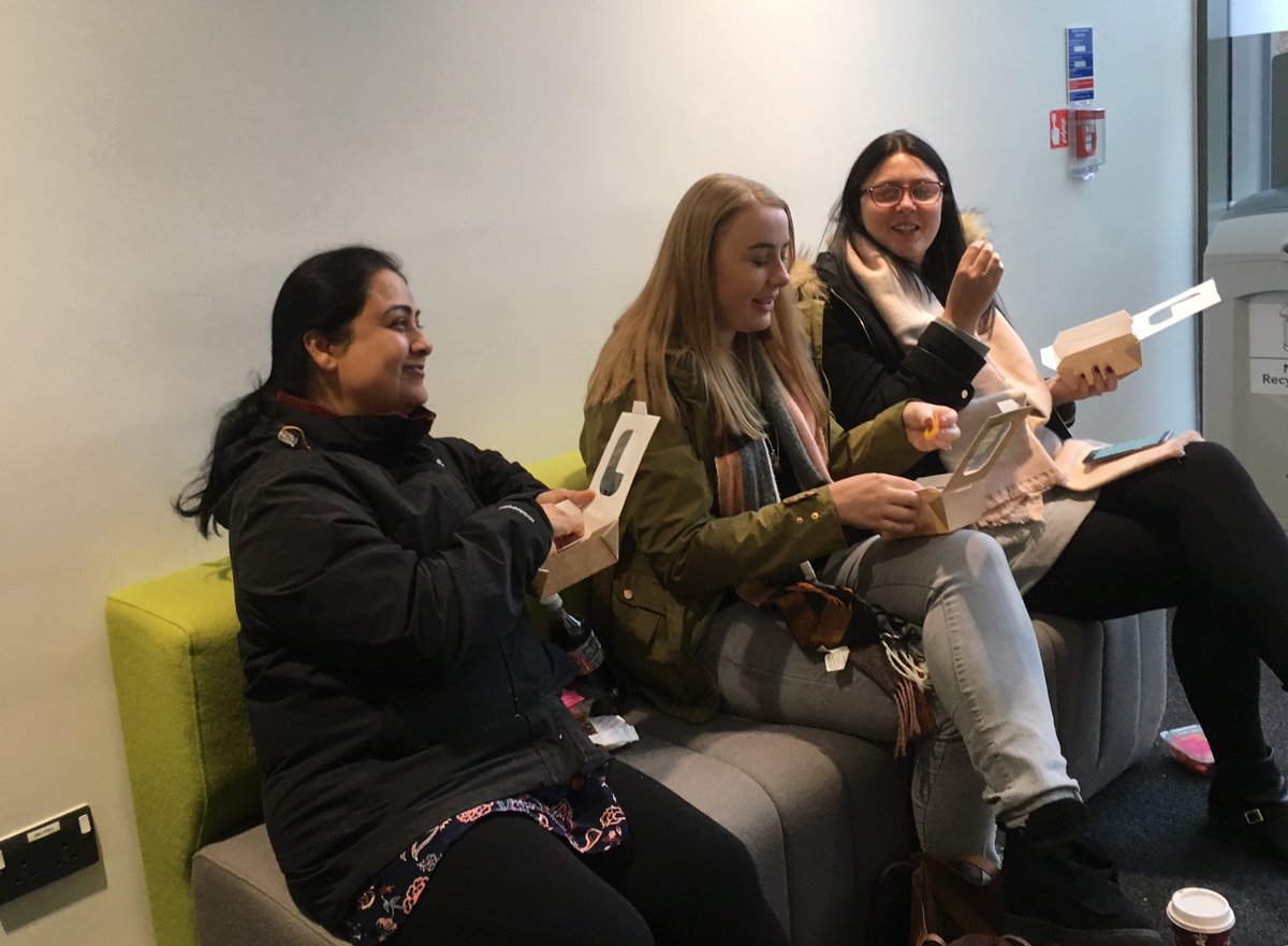 WarwickEC's tweet photo. Early childhood adult learners are supported to feel a sense of belonging to the scholarly community to which they belong @CLLWarwick @warwickuni @nwhcnews @ECSDNetwork https://t.co/Gs4xSjKucx