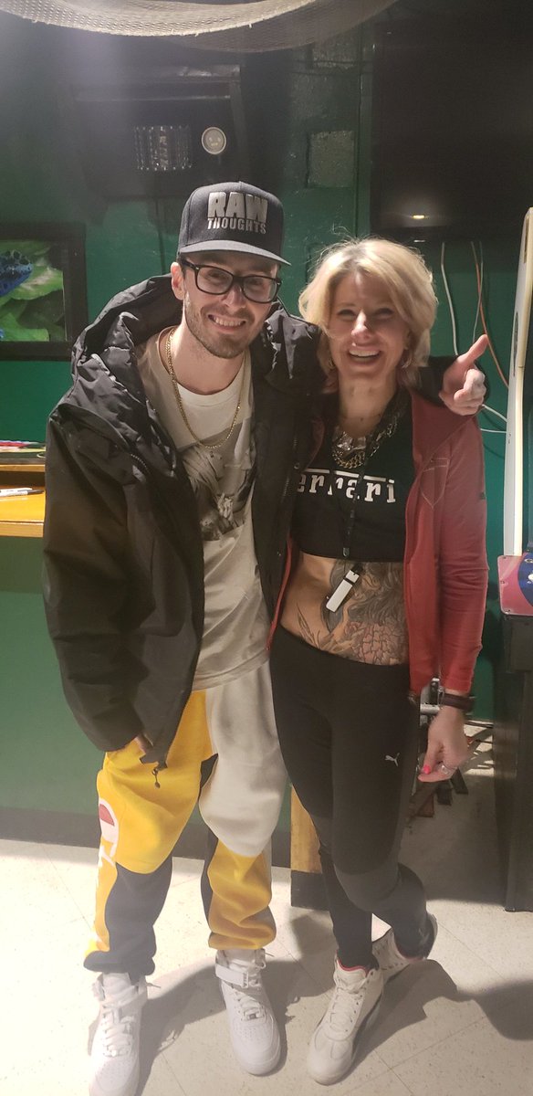 Justine08795043's tweet photo. #chriswebby #blackfriday @siggpay @EightyHDMusic @ChrisWebby https://t.co/o4qbF5tsNg