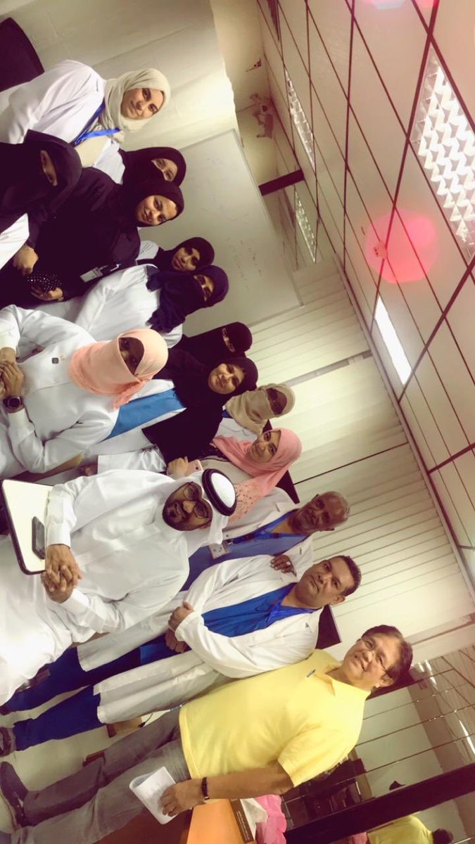 shatha_1413's tweet image. تم الانتهاء من اول كورس مع مجموعة رائعة من اخصائيات التعقيم(منى،صالحة،اماني،هند)،د.أحمد البقاشي ود.امين هوساوي في مستشفى المستقبل.شكراً لمنسق الكورس أ.احمد السميري والشكر الأكبر لك د.أحمد على ثقتك فينا. وشكراً لمدير المستشفى أ.بدر السلمي ع التكريم والضيافة.والجاي أكثر ان شاء الله