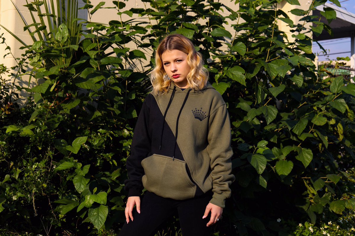 sIMplyMACULATE's tweet photo. New logo hoodies now available, only 35 made. Hats coming soon, shop now!!
https://t.co/uRQu2awvrh https://t.co/rDzY4jop4U