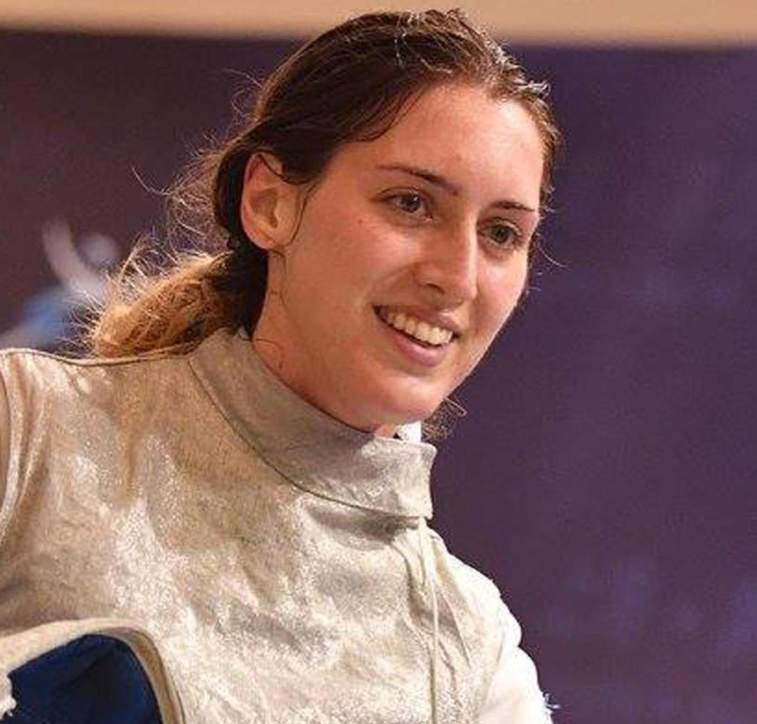 ItaliaTeam_it's tweet photo. Mamme fiorettiste show!!! 🤺💙

Al rientro in Coppa del Mondo, @ElisaLovesJesi e @martinabepi si sfideranno in semifinale ad Algeri! 

#ItaliaTeam @Federscherma https://t.co/vcFgJDfWIm