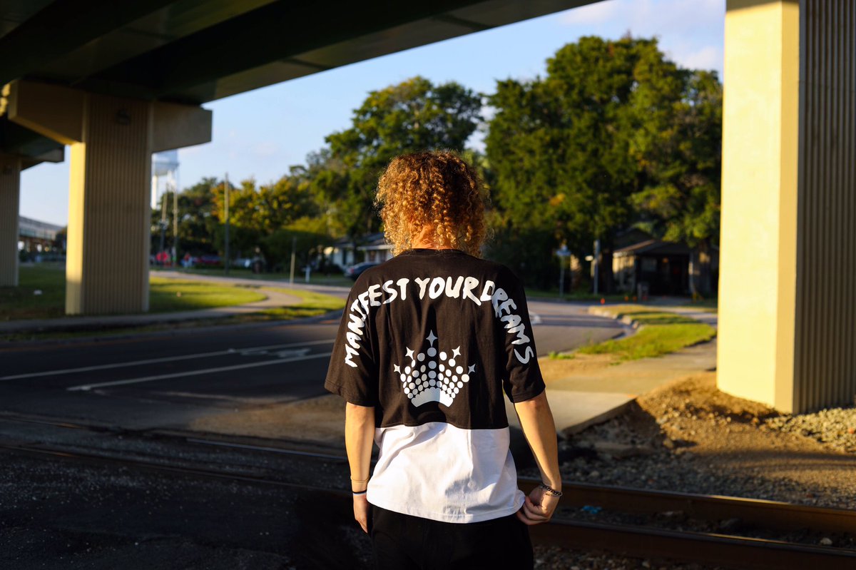 sIMplyMACULATE's tweet photo. Manifest Your Dreams Tee now available, hats coming soon. Shop now!!
https://t.co/uRQu2awvrh https://t.co/B36mzQsA3b