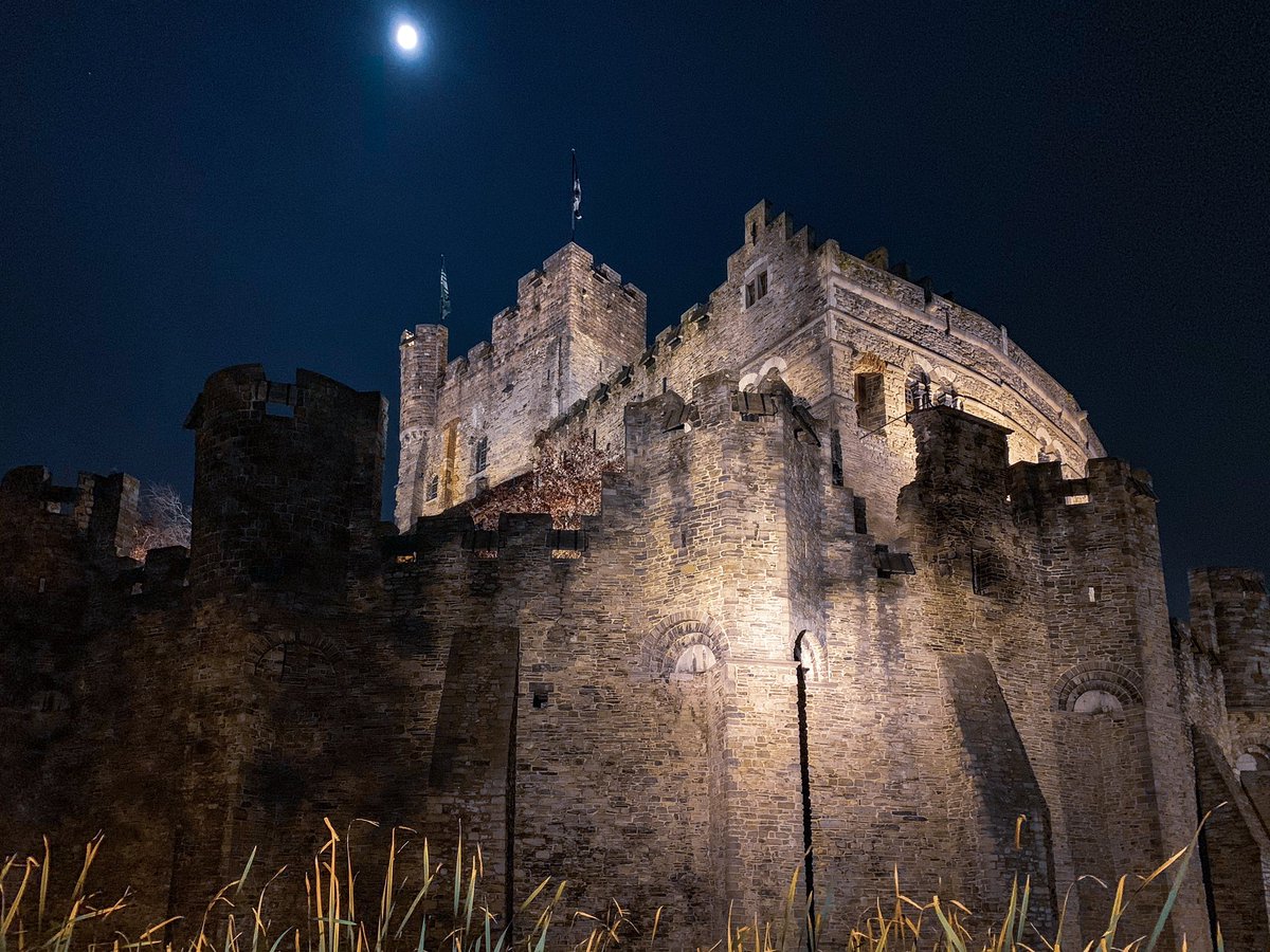 koenvdb_'s tweet image. #Ghent by night #drupalcampbe deel 3/3