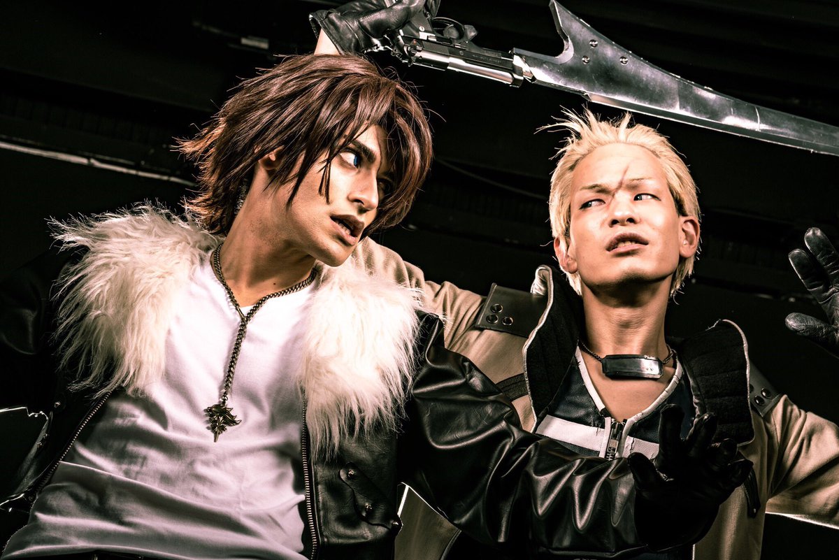 Squallxyz's tweet photo. 「Rivals」 
Squall: @Squallxyz 
Seifer: @KEISUKEMUGEN 
Photo by @YUSUKE_SQEX https://t.co/lWwggFax2D