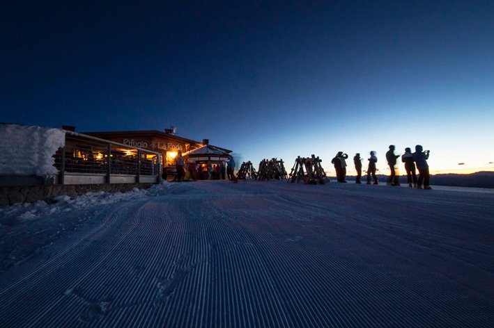 faceciok's tweet photo. Concorso #ChocoCard!
Scopri se sei tra i 🍫❤️#chocolover 🔝VINCITORI delle fantastiche esperienze sulla neve❄️.Grazie a @dolomitipaganel @VisitTrentino #andalo
I vincitori su:
➡️ https://t.co/hj8RPbo6IV
Un motivo in più per venire a trovarci ad #EurochocolateChristmas https://t.co/jUEPIkXtMP