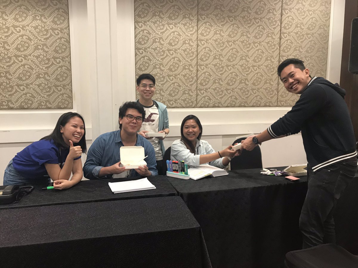 TitoRaymondC's tweet image. TUWANG-TUWA ang mga nabiyayaan ng FEEDING PROGRAM handog ni TITO RAYMOND sa mga munting estudyante ng Pasay! #TitoRaymond #Raydy