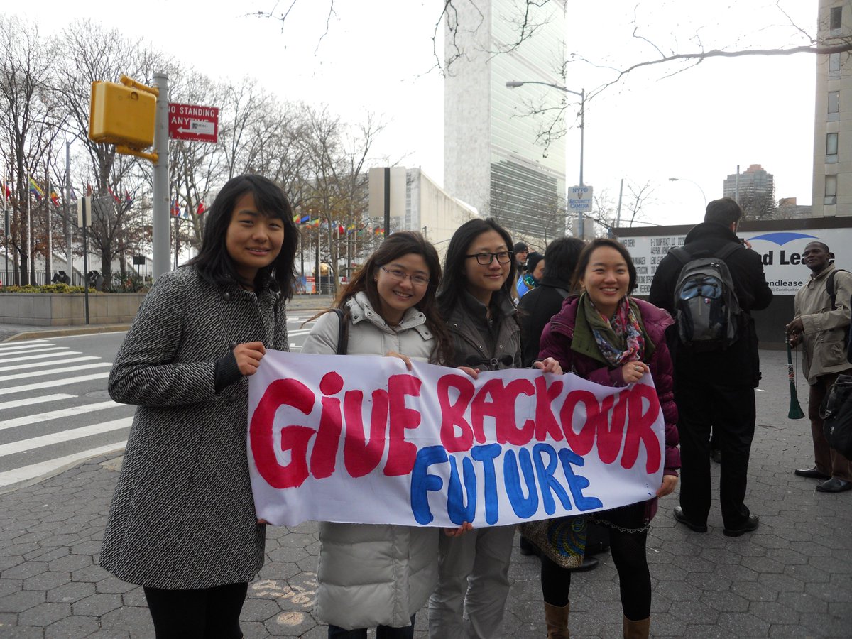 glocha_mp's tweet photo. #Youth demanding #ClimateAmbition w #Music 🎶
join us 3rd Dec @COP24 @Nordic_Climate pavilion
launching Global Challenges Youth Music Contest 2019 #GYMC @GloChaMusic bring Your music & passion 💚 #GloChaAngelAward 🏆
https://t.co/r1jhII1Slg https://t.co/Y0hSqC6T0I