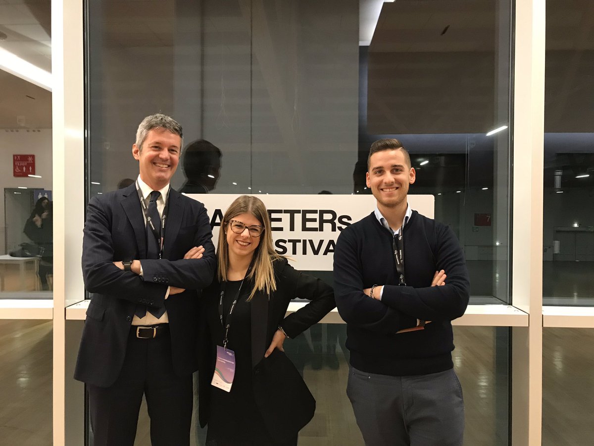 “I negozi servono per innamorarsi dei prodotti, non per venderli.”
Super <a href="/romanocapp/">Romano Cappellari</a> al #MF18!