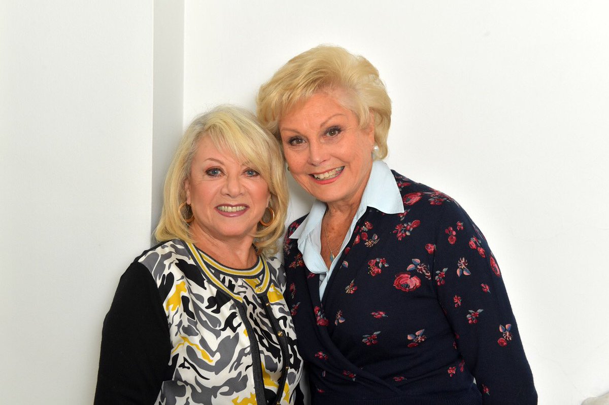 malprin's tweet photo. Let’s 💃 

Now...

Even more #TopGuests on #TeamNortonR2 

@elaine_paige and #AngelaRippon 

@BBCRadio2 https://t.co/9JuMoc1ugj
