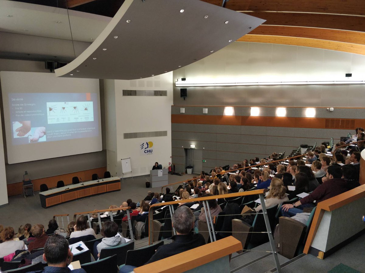 CHU_Lille's tweet photo. 180 professionnels en orthopédie pédiatrique présents pour la 2eme journée sur les déformations et malpositions des pieds du bébé et du jeune enfant au #ChuLille https://t.co/aPpbgr9W2d