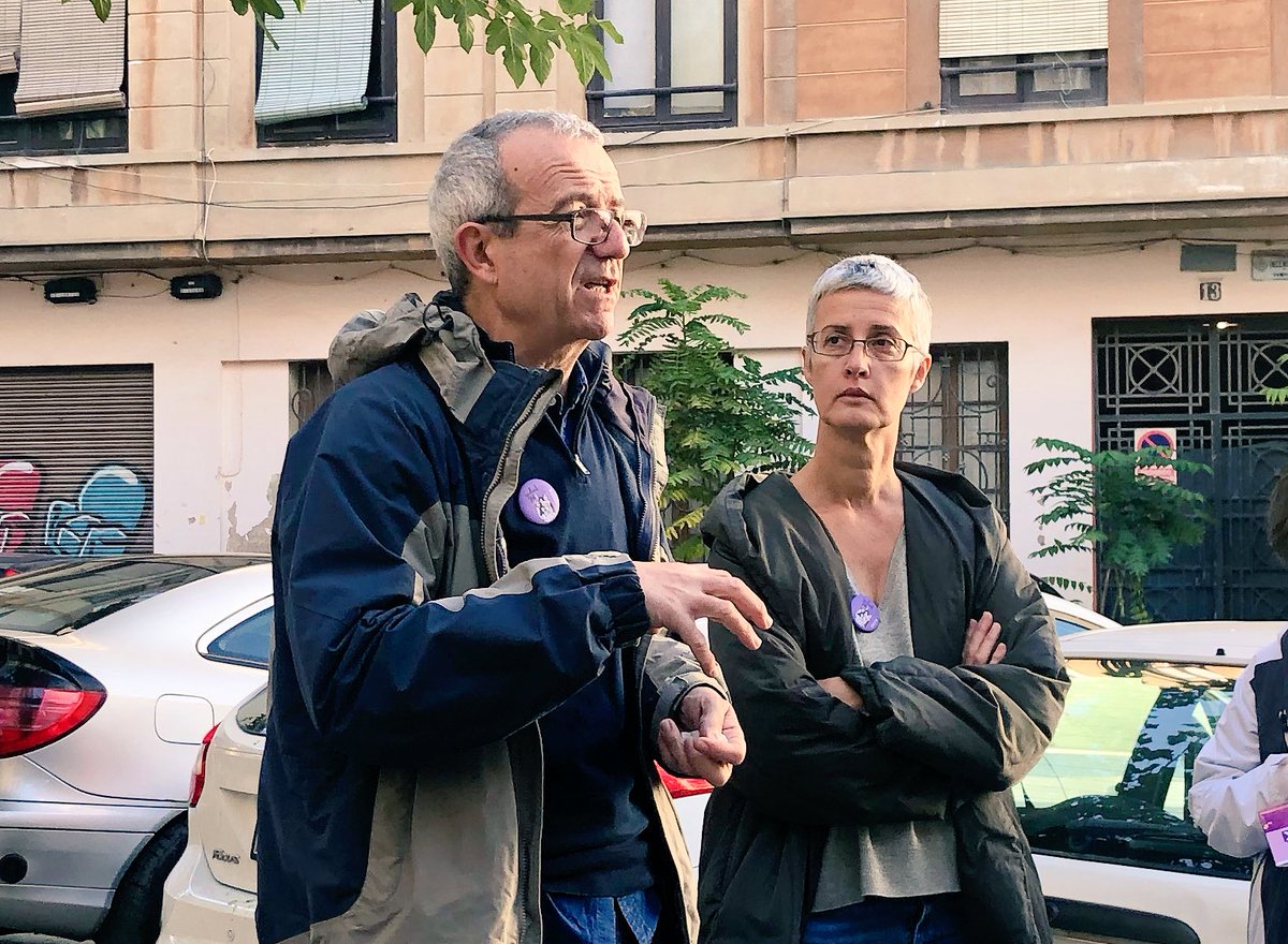 SanGomezLopez's tweet photo. 💜 Gracias a Eva y Carlos, profesores de la @UPV y especialistas en urbanismo y género, por ofrecernos una perspectiva imprescindible a la hora de entender mejor nuestros barrios y reconstruir y rediseñar la ciudad: la visión de las vecinas y los vecinos. #JWRussafa https://t.co/3zXwIzc2Xc