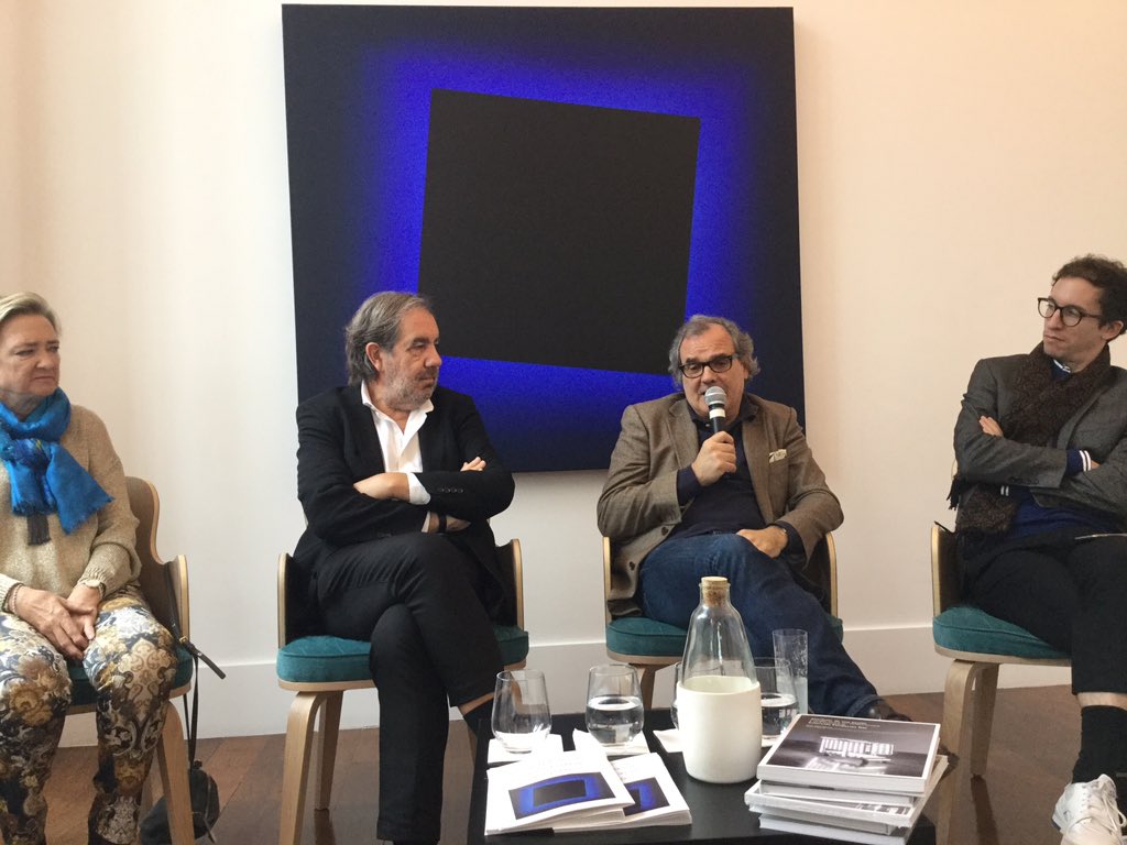 semiramis_glez's tweet photo. “Últimamente me interesan más los proyectos directamente con los propios artistas para mi casa y mis espacios. Ahora estoy trabajando sobre esto con Rirkrit Tiravanija. Antes lo hice, por ejemplo, con Cildo Meireles” Pau Pimenta #ColeccionMarianoYera https://t.co/2mqeqw3rZa