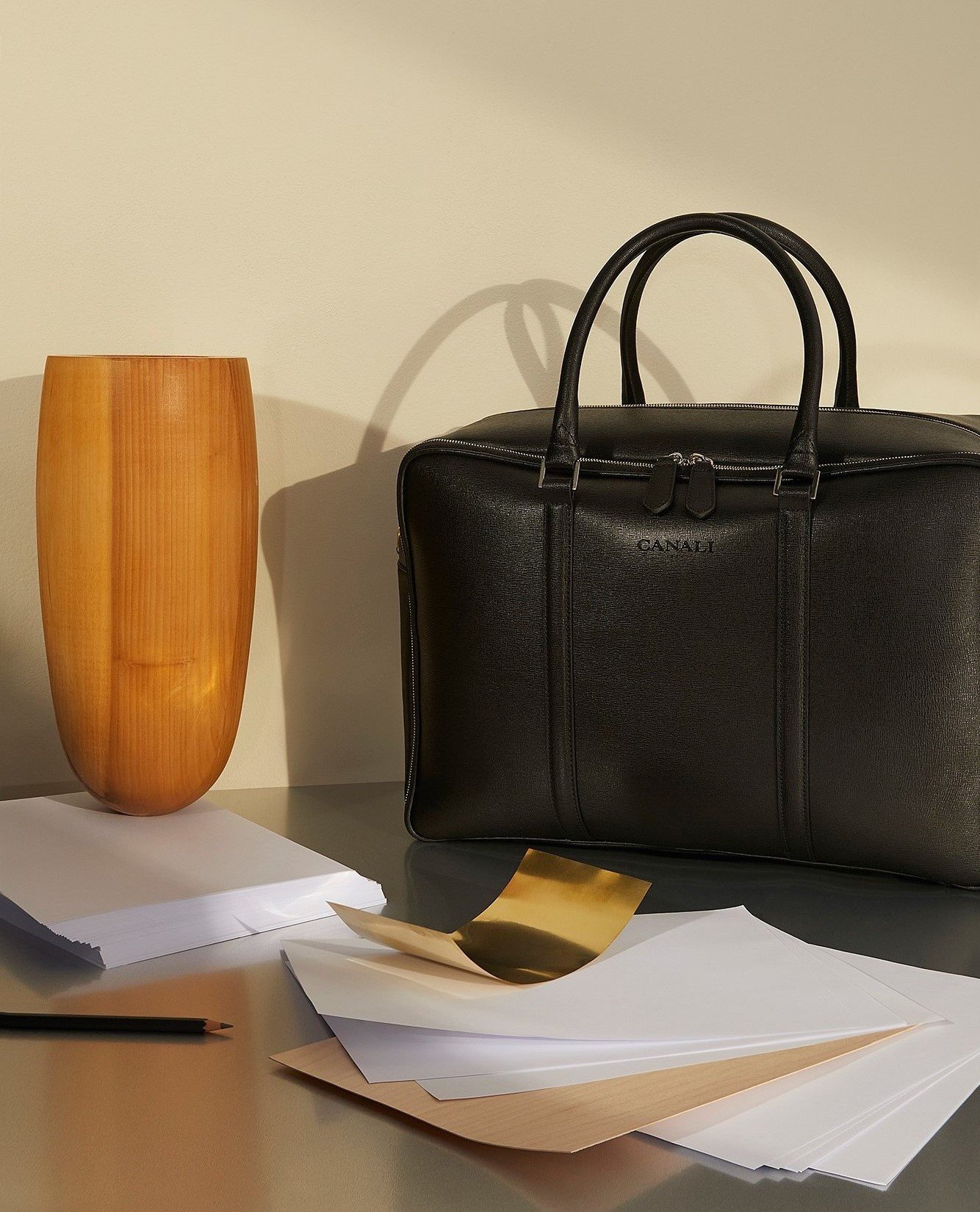 kollektion kerne Perversion Canali on X: "A refined and contemporary alternative to the classic  briefcase. #accessories #menswear #business #black #leather #bag  https://t.co/XZiL9vkJBp" / X