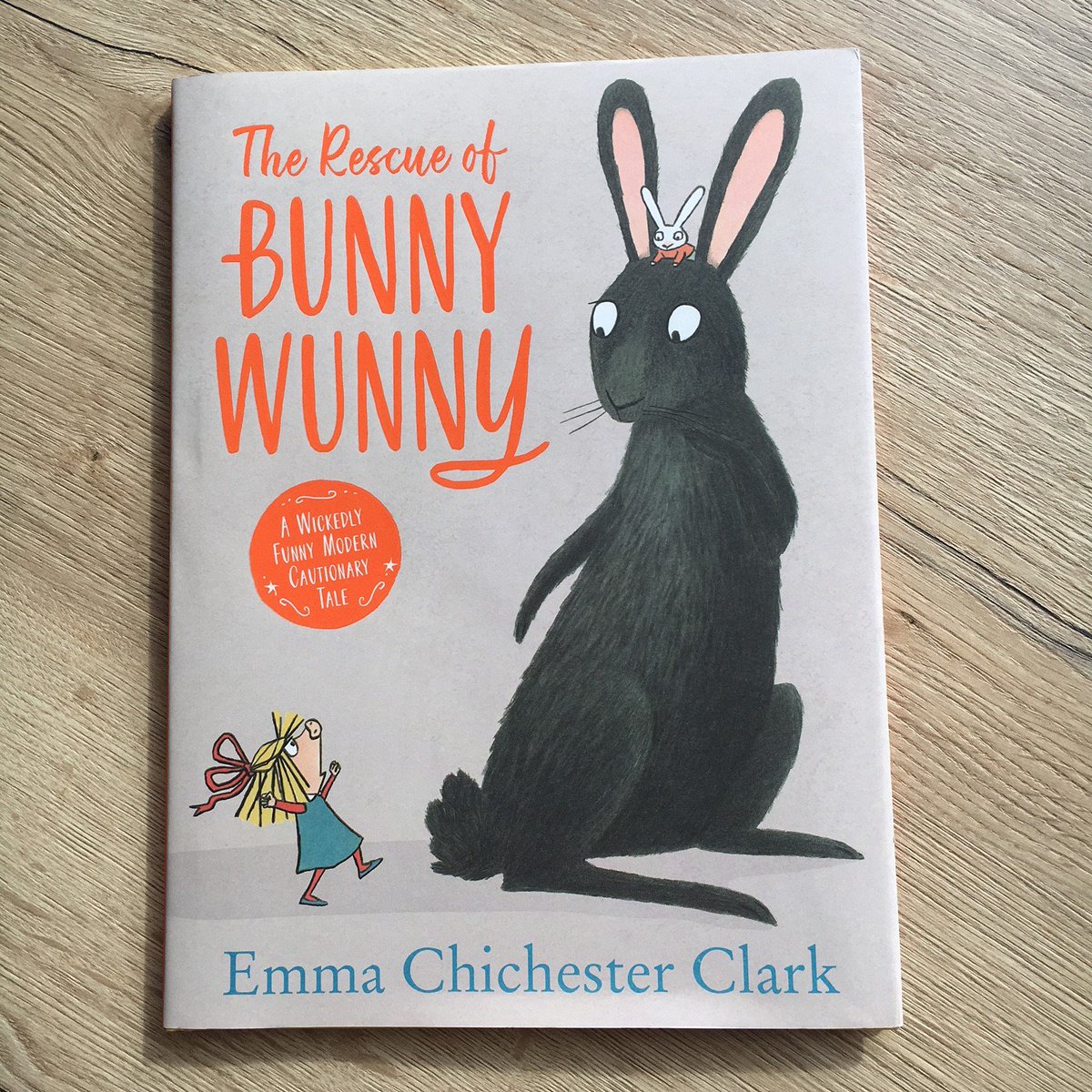 HarperCollinsCh's tweet photo. Loved @emmachichesterc's #BlueKangaroo? Allow us to introduce Emma's new story, The Rescue of Bunny Wunny, featuring high-spirited Imelda and her long-suffering toy rabbit, Oliver Small! Find out what happens when Imelda's favourite toy goes missing... https://t.co/242x8f37l0 https://t.co/NaXweHQV0c