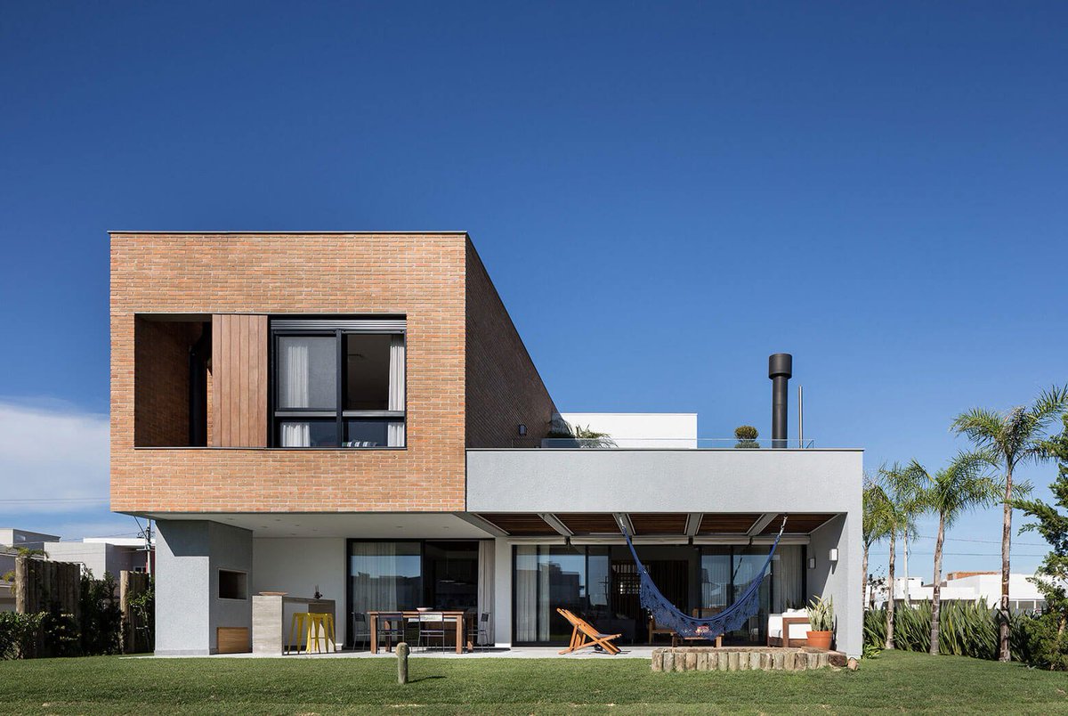 HomeAdore's tweet photo. House in Xangri-lá by Seferin Arquitetura | https://t.co/WEw3jTsFGk
Please RT #architecture #interiordesign https://t.co/mC1WSQR8bu