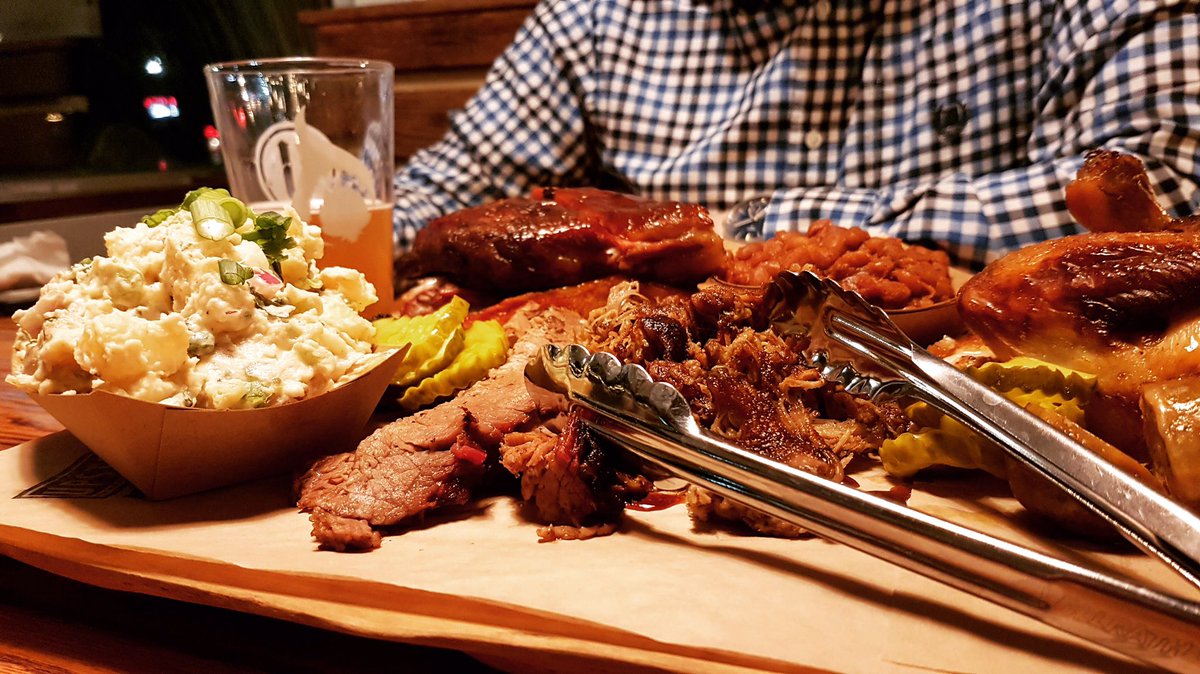 sarahrums's tweet photo. Well, that was ridiculous π»ππ» @UpstreetBBQBrew #novascotiaeats #dartmouthisdelicious #redemptionround https://t.co/BIFjCljQ5g