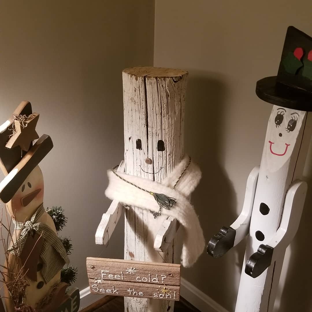 JoyceFullerton's tweet photo. ☃️🎄🎍Getting Ready at The Roanoke House🎍🎄☃️ https://t.co/8qZ44t4Mli