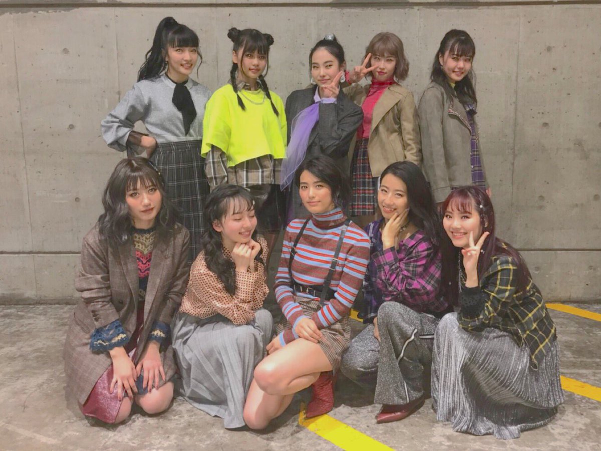 airi_000418's tweet photo. 「DANCENATION2018」見に来てくださった方ありがとうございます❤︎
新衣装に新曲「私には夢がある」を初披露しました〜⭐️⭐️⭐️
受講生のときに出演したこのステージにアーティストとして再び立つことが出来てすごく嬉しかったです😌
#ONECHANCE
#DANCENATION2018
#パンダヘアー 🐼 https://t.co/7PvI4hGCxZ