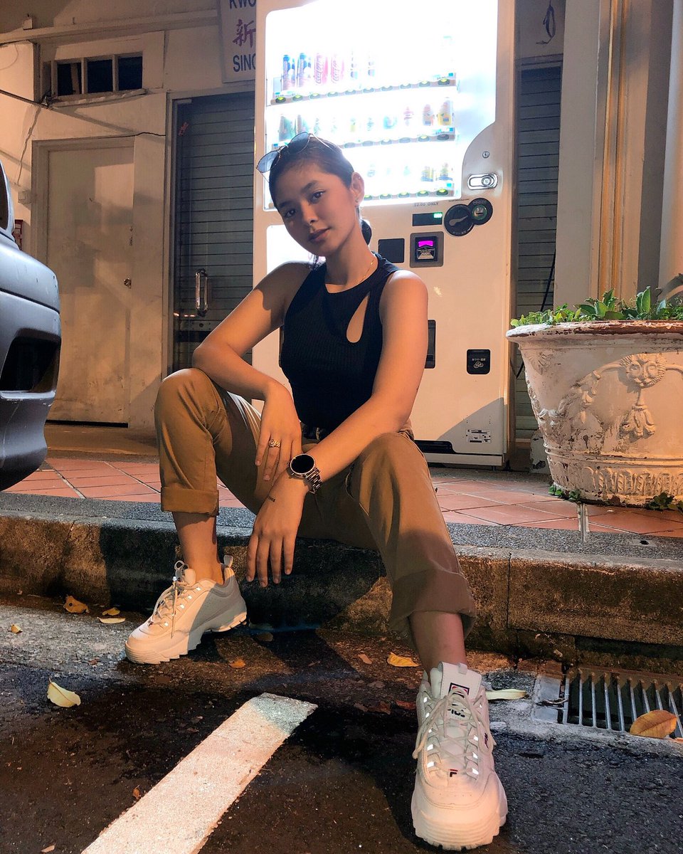 iamAndalioLoisa's tweet photo. pinataba ako ng singapore 🐷 https://t.co/MjNTQu4WRG