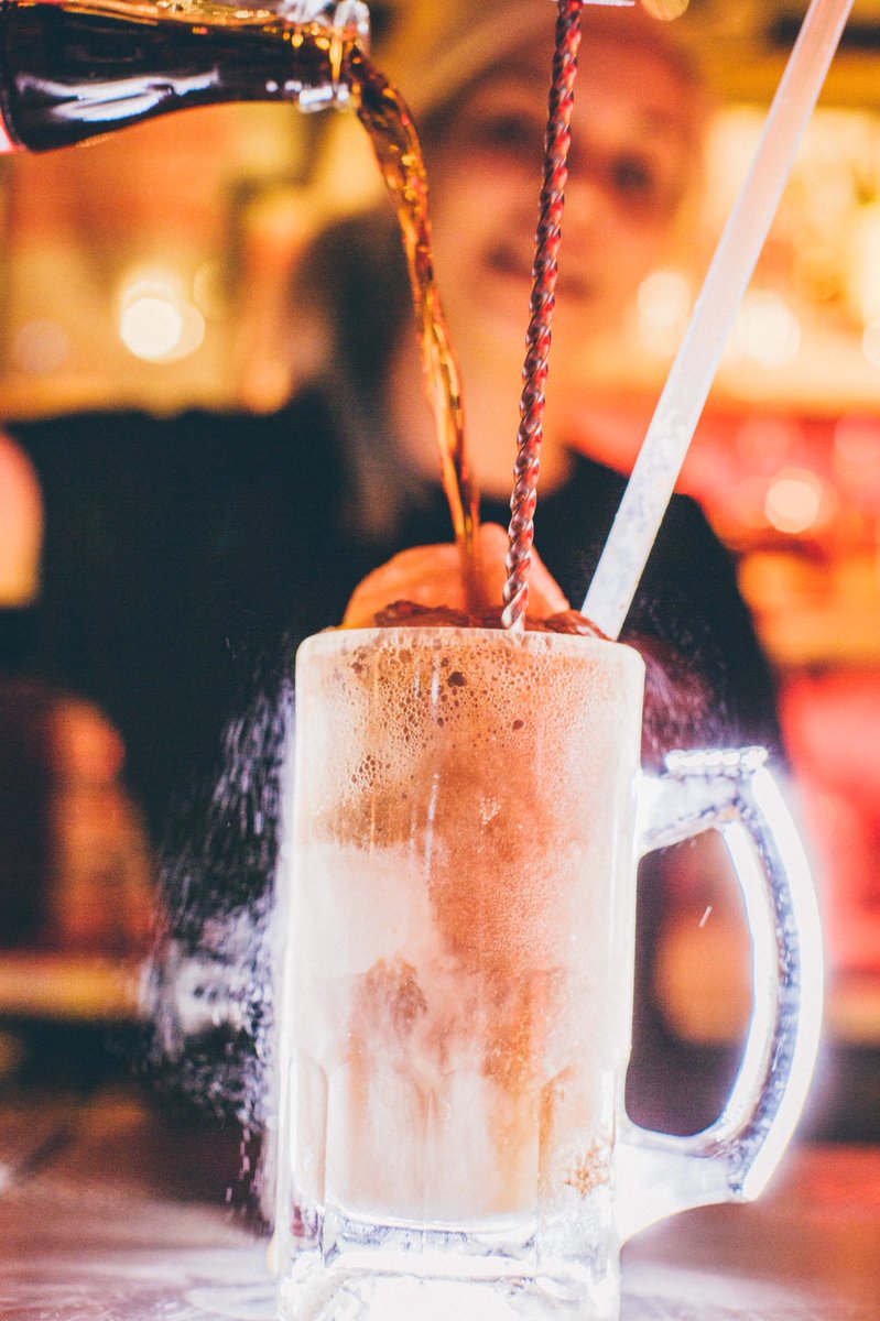 MEATliquorN1's tweet photo. โFloatโ through the weekend ๐ฅ #InnocentFloats #NotSoInnocentFloats https://t.co/sGkoCkAsKf