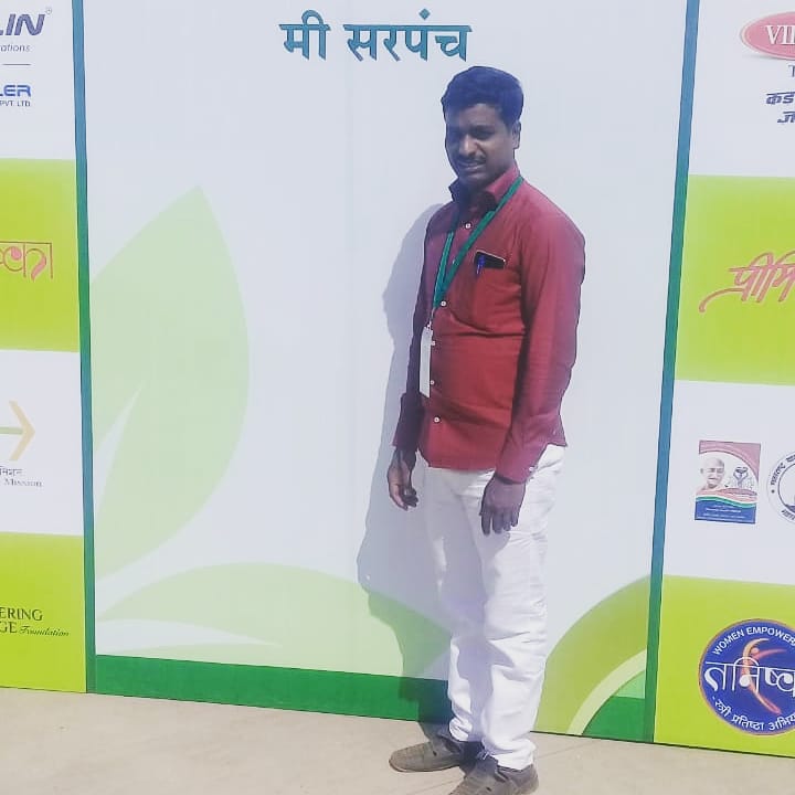 #आळंदी, जि. पुणे :
‘#सकाळ_अॅग्रोवन’च्या #आठव्या_सरपंच_महापरिषद
मध्ये #सांगली #आटपाडी तालुक्यामधून
मा.#चंद्रकांत_पावणे(#सरपंच विभूतवाडी)#दोन दिवसांच्या परिषदे साठी हजार.....
#Agrowon_Mitra_Global_Svivaracha
#SMP2018 #SMP2018_AG1 #अॅग्रोवन #AGROWON #अॅग्रोवन_सरपंच_महापरिषद