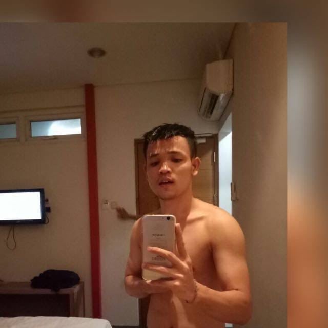 rendi39736986's tweet photo. Massage Jakarta barat bisa In/Out Wa 081280939041  @pijatjakarta222 @DonieBintaro @MassageEnakYK @iamrealmassage @cousu_main @BeritaTs @MssgTop @PijatTherapist_ @MasTri1103 https://t.co/dkdcnl9WVx