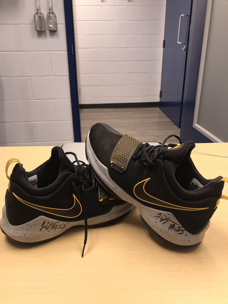 Steve Marcus (@steve__marcus) on Twitter photo Okay @stjohnsedge fans, it’s that time of year again!
First up are signed, game worn <a href="/JRwontLOSE/">Junior Cadougan</a> shoes!
RT this tweet for the chance to win these and 2 tickets to tomorrow’s game which tips off at 3:30pm! Okay @stjohnsedge fans, it’s that time of year again!
First up are signed, game worn <a href="/JRwontLOSE/">Junior Cadougan</a> shoes!
RT this tweet for the chance to win these and 2 tickets to tomorrow’s game which tips off at 3:30pm!