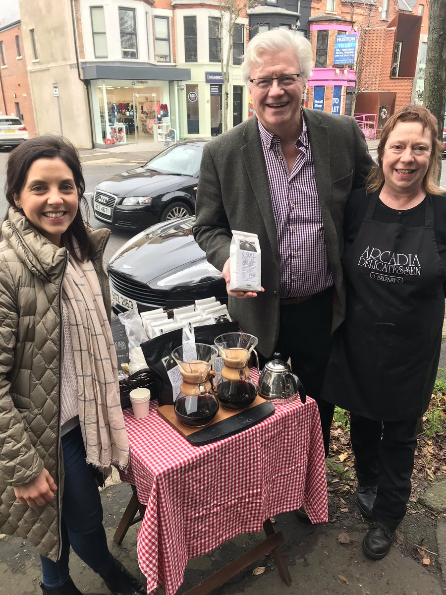 delimanbelfast's tweet photo. All the way from Newry,we have tasting today Laura from @cinemacoffeepro .
Also in pic Mr David @PunjanaTea Thompson and Linda @Arcadiadeli 
Tasting good! https://t.co/Ecq5ifEEsw
