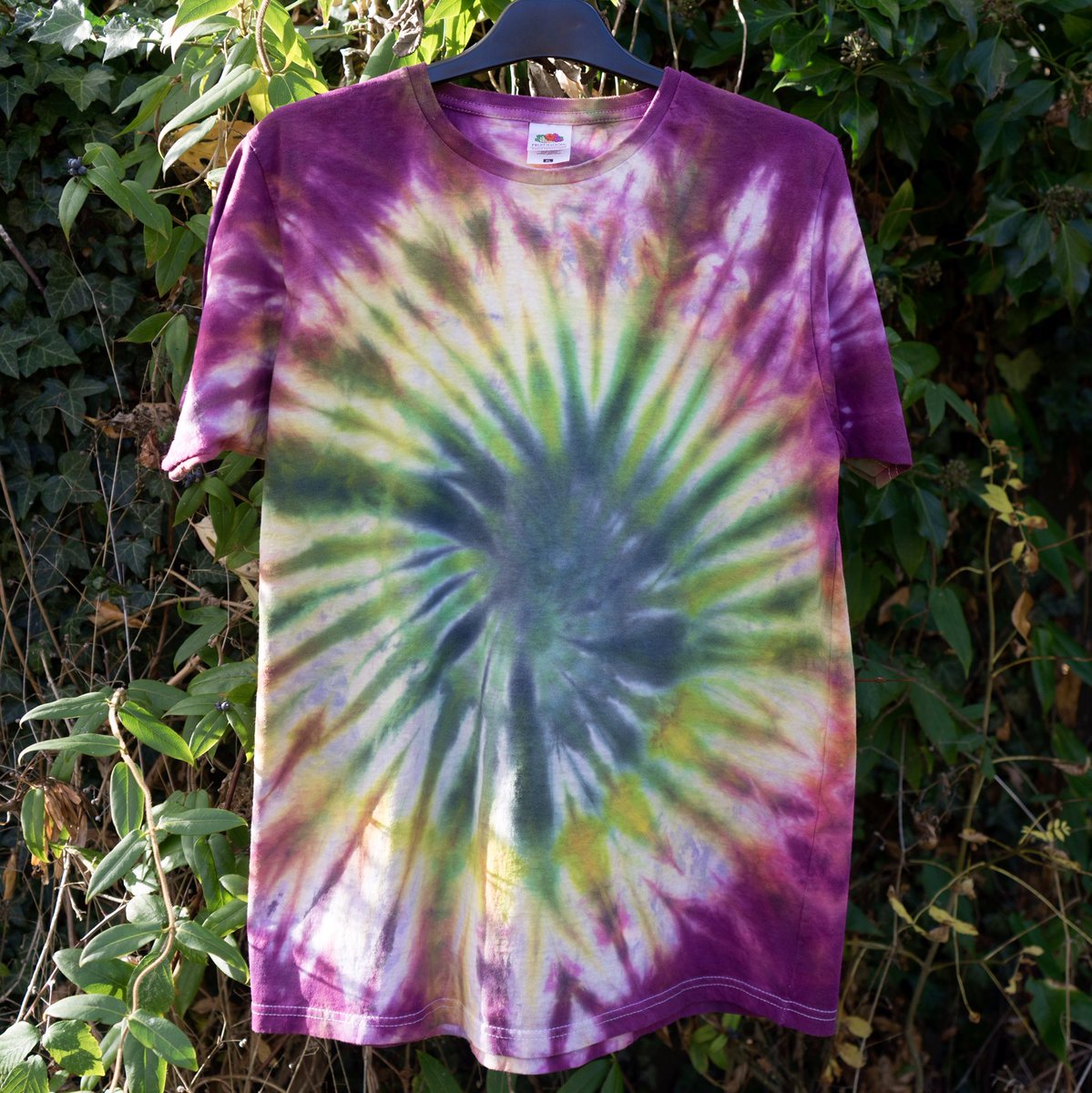 MazeThreads's tweet photo. From now until Monday we’re offering 20% off t-shirts in our @EtsyUK store! Go take a look, and watch out for bandanas coming real soon! Link in bio🖖  #etsyfinds #SmallBusinessSaturday #hertfordshire #etsycyberweek #etsyshop #clothing https://t.co/OhnXYNEoMg