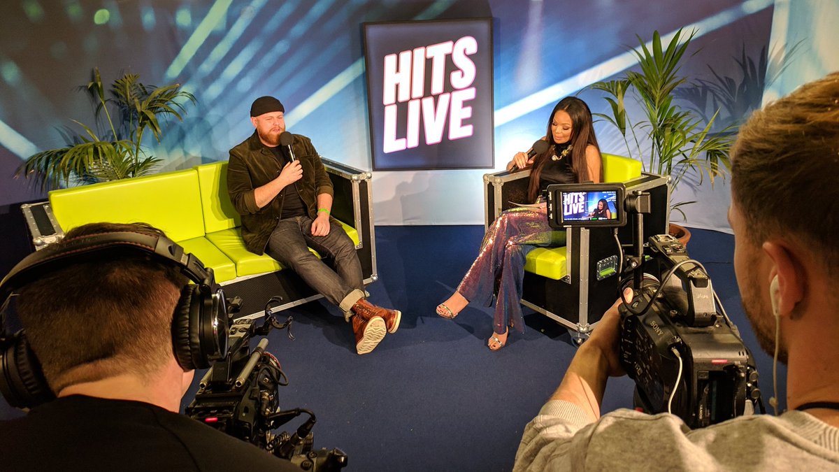 _GAdams_'s tweet image. Great first night for the @bauermedia video teams covering #HitsRadioLive with @DJSarahJane