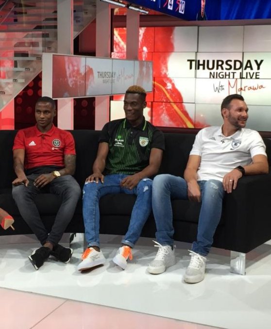 robertmarawa's tweet photo. GOOOOOOOOAAAAAAALLLLL!!!!

Kaizer Chiefs 0-1 Orlando Pirates 

⚽️ Lorch 13'

#TKO2018 

#MagicCouch https://t.co/E3Pqf6Jnlw