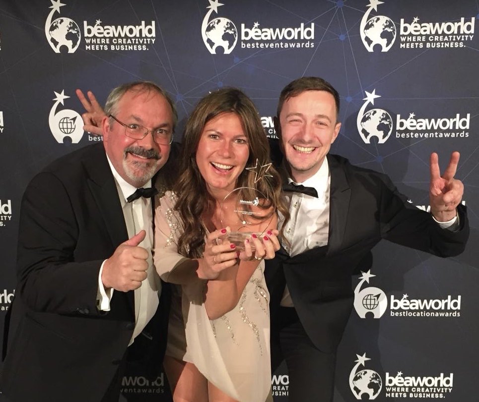 steffigruendl's tweet photo. Receiving 3 awards at the #BEAworld is huge.

♕ „GOLD“ in the category „BEA World Press Award"
♕ „SILVER" - "Use of Technology"
♕ „BRONZE" - "Best Congress/Conference 2018“ https://t.co/MbjlsFYwZp