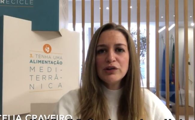 Gracias @celiacmsc por su apoyo en un día tan importante para todos los #dietistanutricionistas: youtube.com/watch?v=Ow8Rl6…
#DMDN2018 #AcademiaNutricionTV